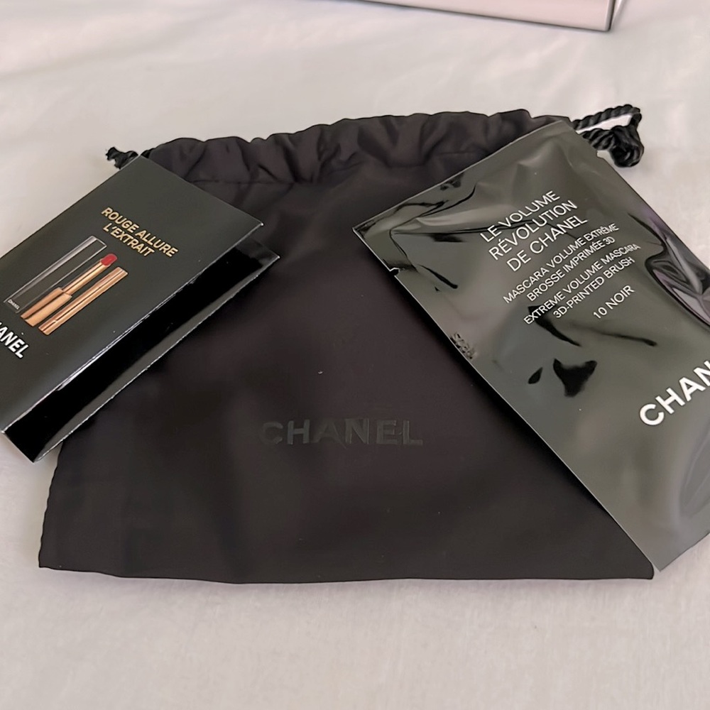 🖤 Chanel Black String Bag - Picture 2 of 5